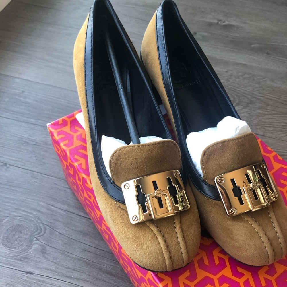 Tory Burch | Brown Suede Howie Mid Block Heels - Picture 2 of 5